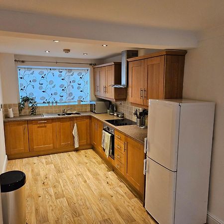 3 Severn Close Contractor Home In Oakham Near Rutland Water Bagian luar foto